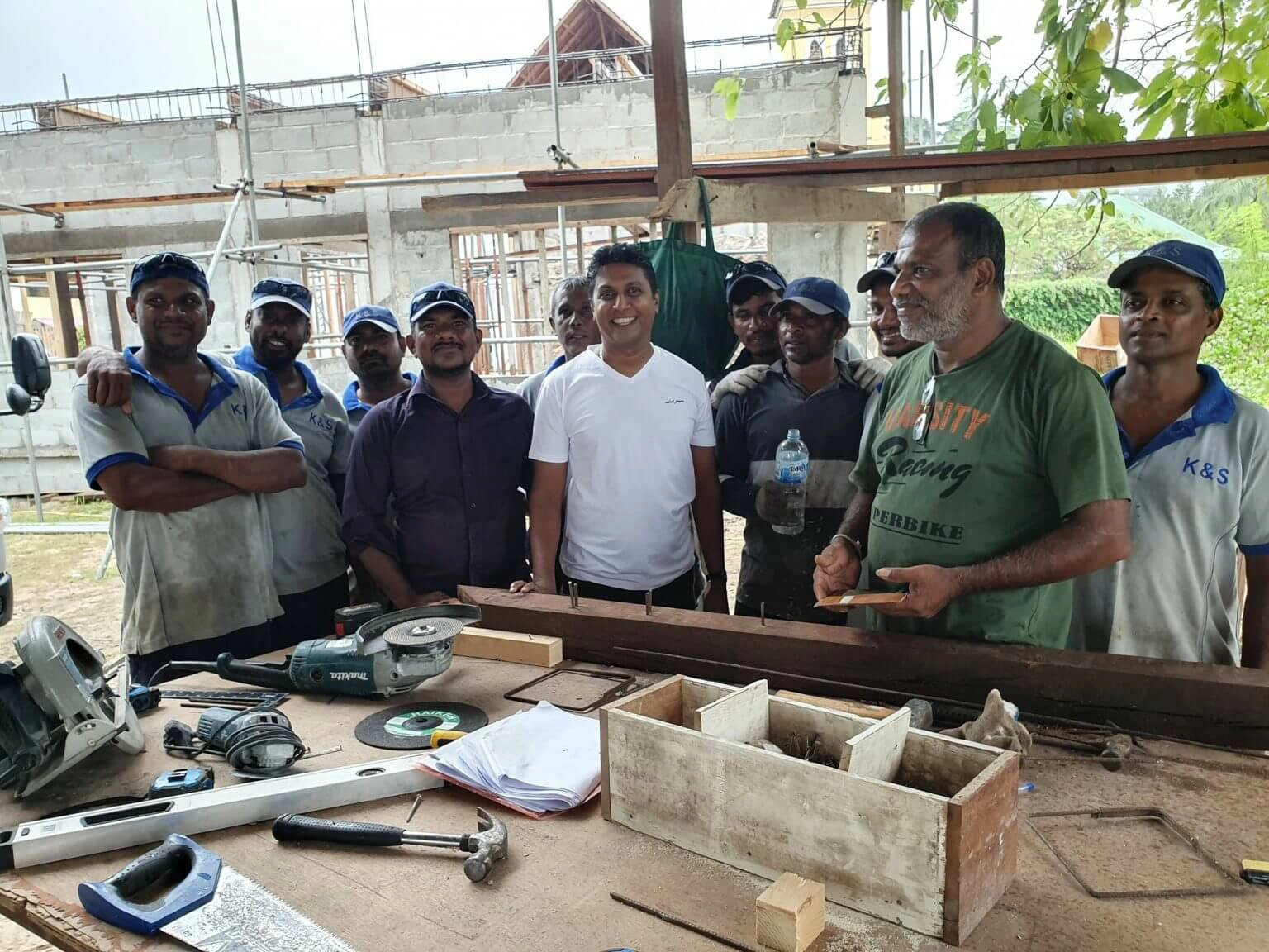 Construction Workers for Seychelles